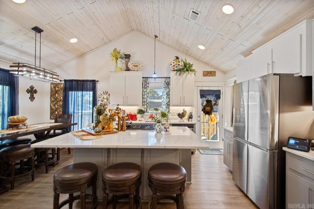324 W North, Benton, AR 72015