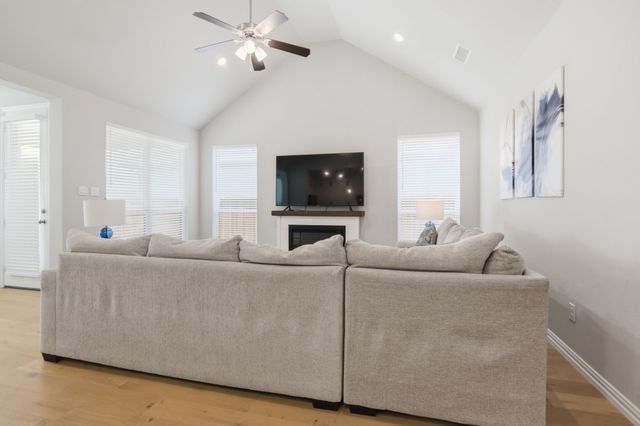 910 Winter Cherry Lane, Haslet, TX 76052