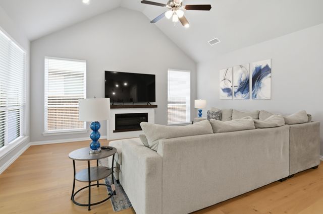 910 Winter Cherry Lane, Haslet, TX 76052