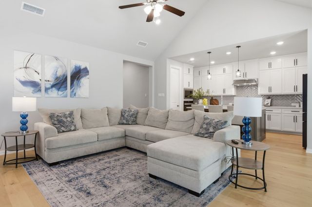 910 Winter Cherry Lane, Haslet, TX 76052