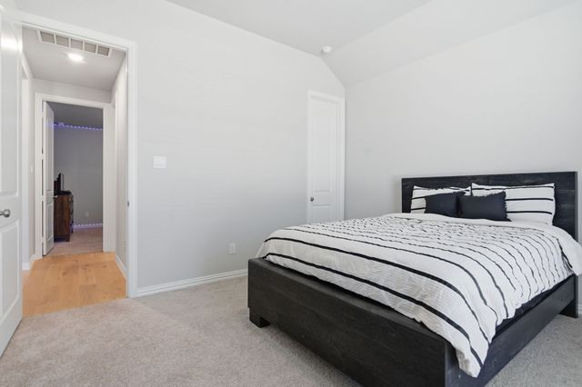 910 Winter Cherry Lane, Haslet, TX 76052