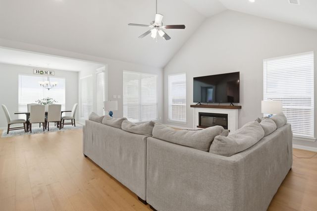 910 Winter Cherry Lane, Haslet, TX 76052