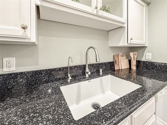 5420 Sylmar Avenue 118, Sherman Oaks, CA 91401