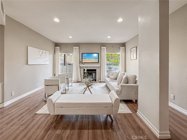 5420 Sylmar Avenue 118, Sherman Oaks, CA 91401