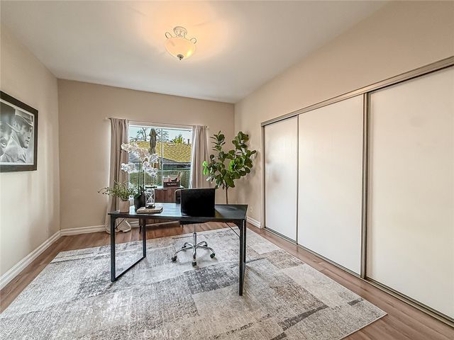 5420 Sylmar Avenue 118, Sherman Oaks, CA 91401