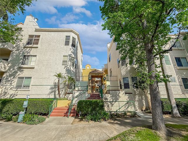 5420 Sylmar Avenue 118, Sherman Oaks, CA 91401
