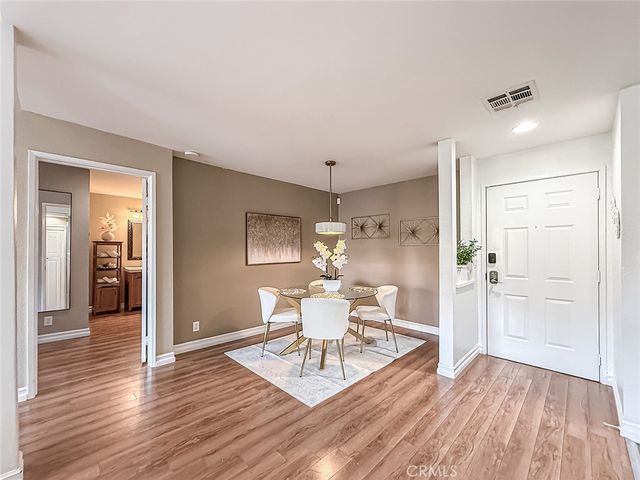 5420 Sylmar Avenue 118, Sherman Oaks, CA 91401