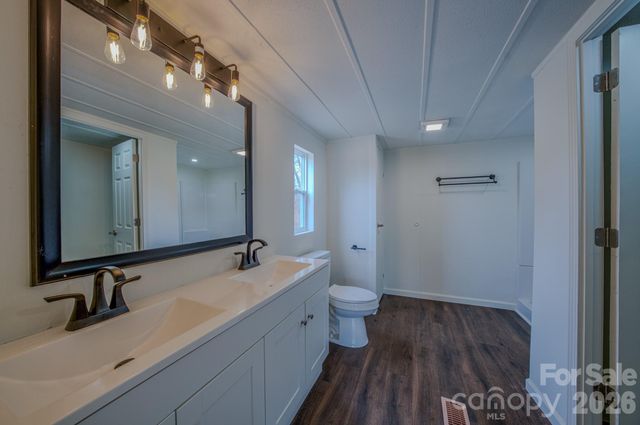 8 Teal Lane, Candler, NC 28715