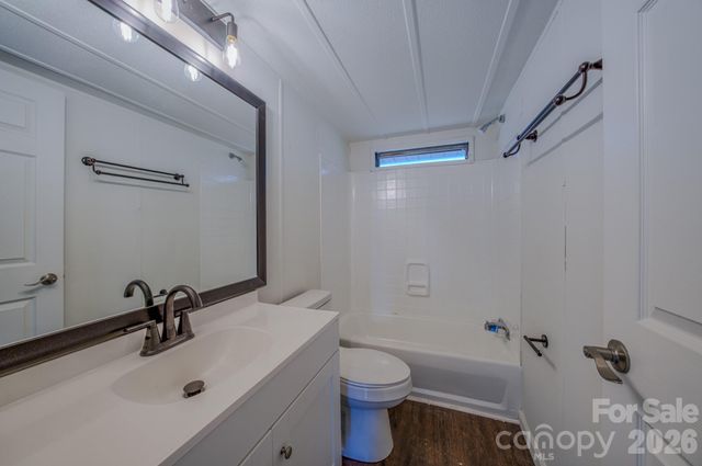 8 Teal Lane, Candler, NC 28715