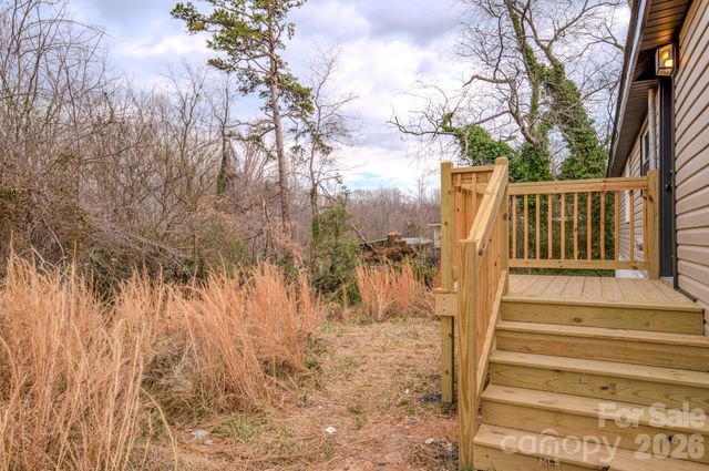 8 Teal Lane, Candler, NC 28715