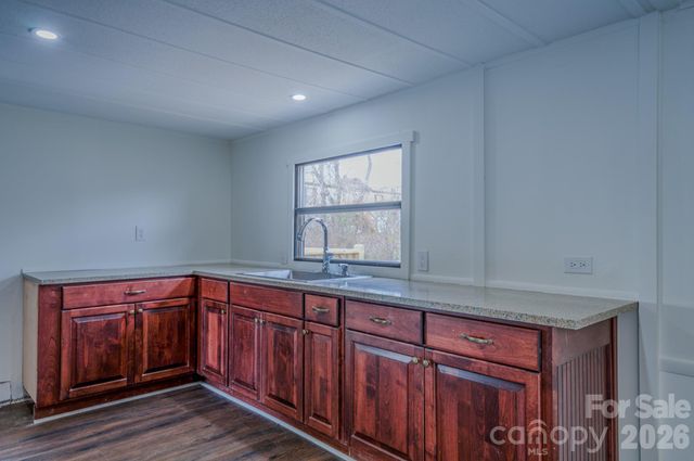 8 Teal Lane, Candler, NC 28715