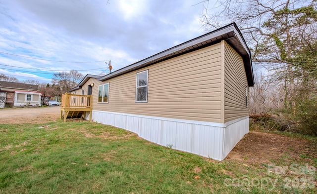 8 Teal Lane, Candler, NC 28715