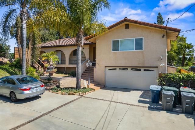 1168 Avocado Ave, Escondido, CA 92026
