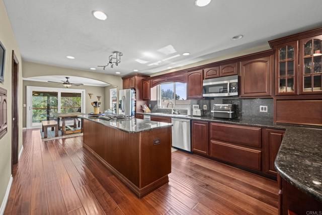 1168 Avocado Ave, Escondido, CA 92026