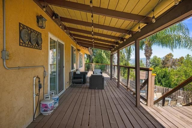 1168 Avocado Ave, Escondido, CA 92026