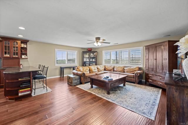 1168 Avocado Ave, Escondido, CA 92026