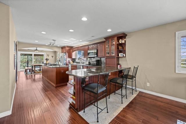 1168 Avocado Ave, Escondido, CA 92026