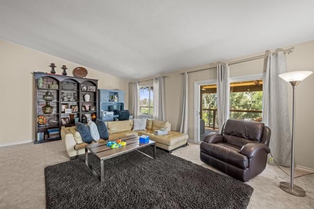 1168 Avocado Ave, Escondido, CA 92026