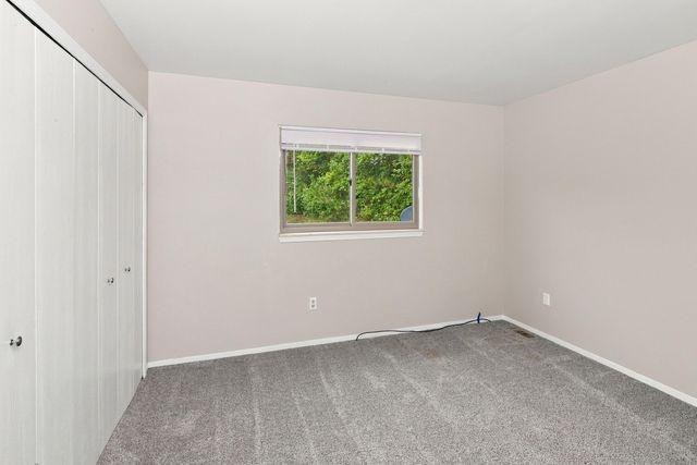 3700 Old Creek Road, Troy, MI 48084