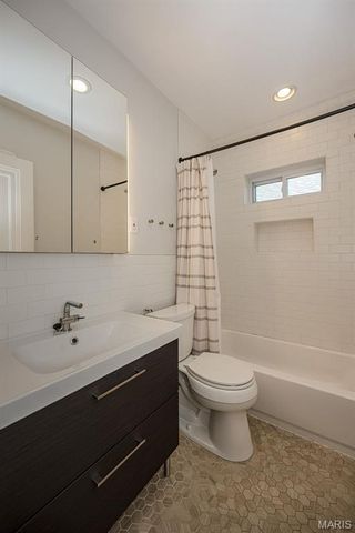 5626 Nottingham Avenue, St Louis, MO 63109