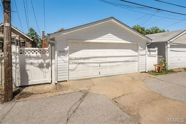 5626 Nottingham Avenue, St Louis, MO 63109