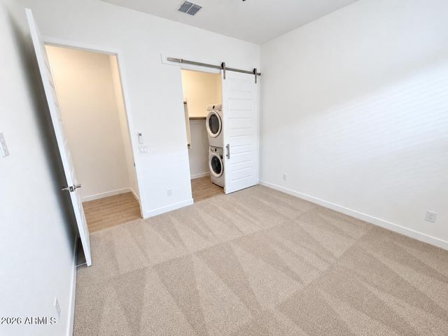 3302 E AGLIO Avenue, San Tan Valley, AZ 85143