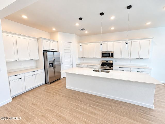 3302 E AGLIO Avenue, San Tan Valley, AZ 85143