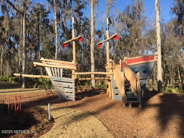 201 SADDLEBUNCH Court, St. Johns, FL 32259