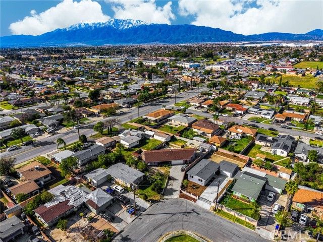 17748 Owen Street, Fontana, CA 92335