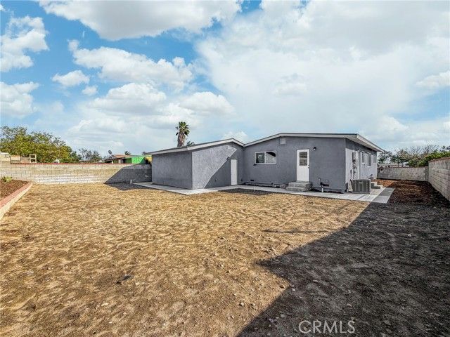 17748 Owen Street, Fontana, CA 92335