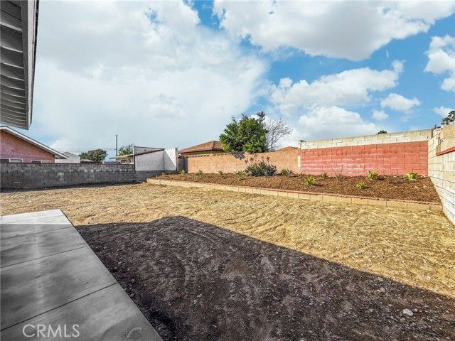 17748 Owen Street, Fontana, CA 92335