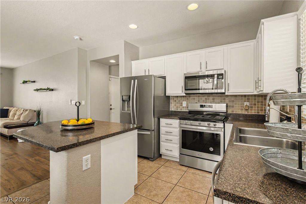 6348 Tim English Street, North Las Vegas, NV 89031 — photo 5