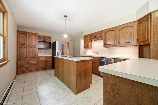 4155 Ridgewood Road, Copley, OH 44321