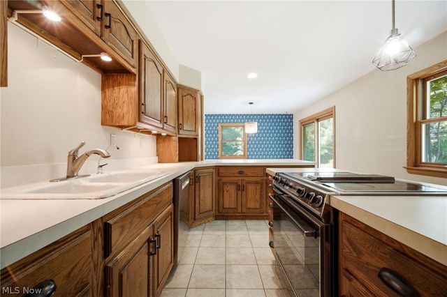 4155 Ridgewood Road, Copley, OH 44321