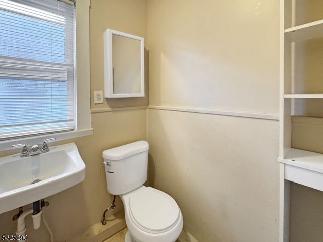62 Summit Ave, Phillipsburg Town, NJ 08865