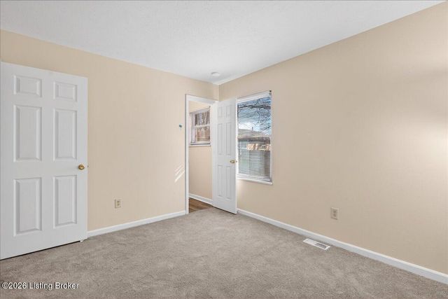 272 Sanna Dr, Louisville, KY 40229