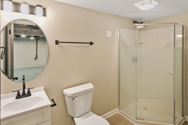 5320 S Oak Park Avenue, Chicago, IL 60638