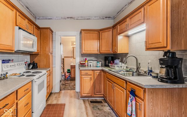 634 Hutchins Avenue, Columbus, IN 47201