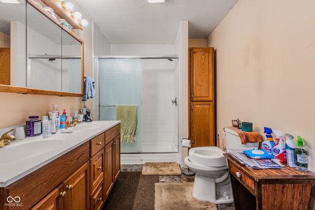 634 Hutchins Avenue, Columbus, IN 47201