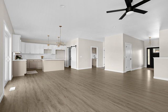943 Bridger DRIVE, Holmen, WI 54636
