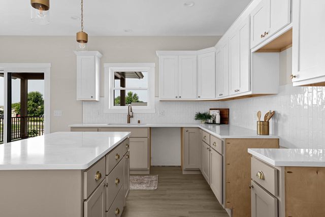 943 Bridger DRIVE, Holmen, WI 54636