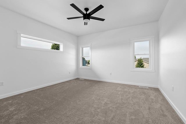 943 Bridger DRIVE, Holmen, WI 54636