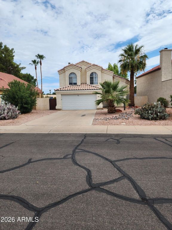 180 S WILLOW CREEK Street, Chandler, AZ 85225