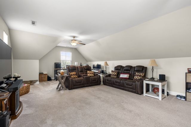 7401 Swindon Blvd, Fairview, TN 37062
