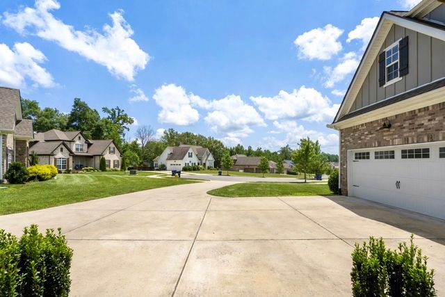 7401 Swindon Blvd, Fairview, TN 37062