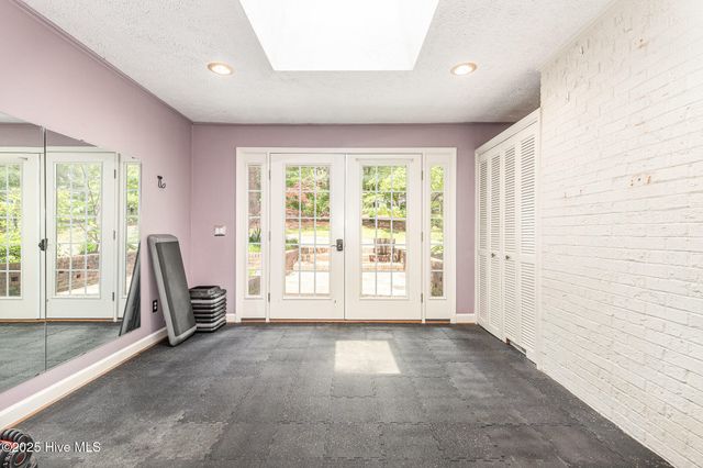 306 Selkirk Trail, Southern Pines, NC 28387