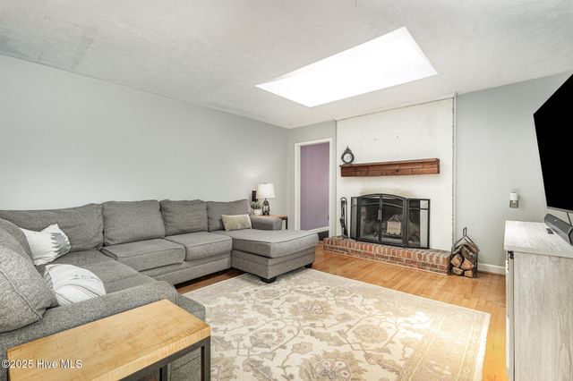 306 Selkirk Trail, Southern Pines, NC 28387