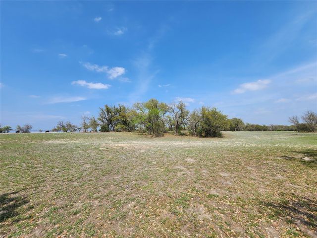 212 Oak Glen LN, Briggs, TX 78608