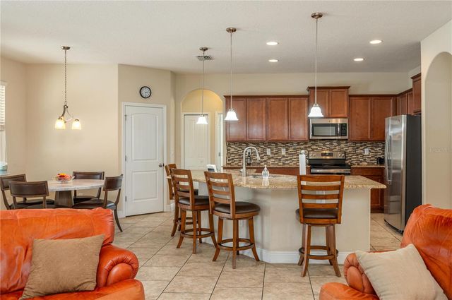 1051 LENA RUN COURT, Winter Haven, FL 33880