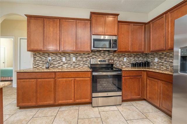 1051 LENA RUN COURT, Winter Haven, FL 33880